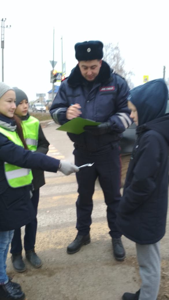 В Рыбно-Слободском районе пешеходов учат не нарушать ПДД
