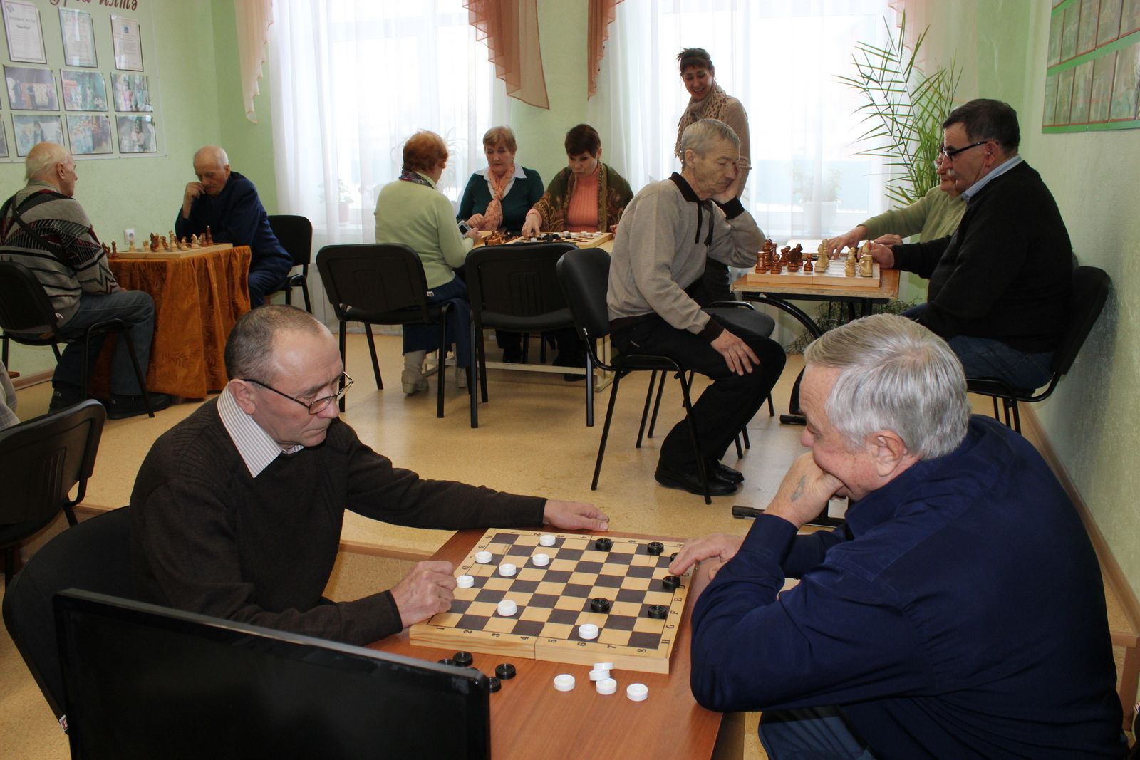 В Рыбно - Слободском районном Доме культуры прошел  турнир по шашкам и шахматам