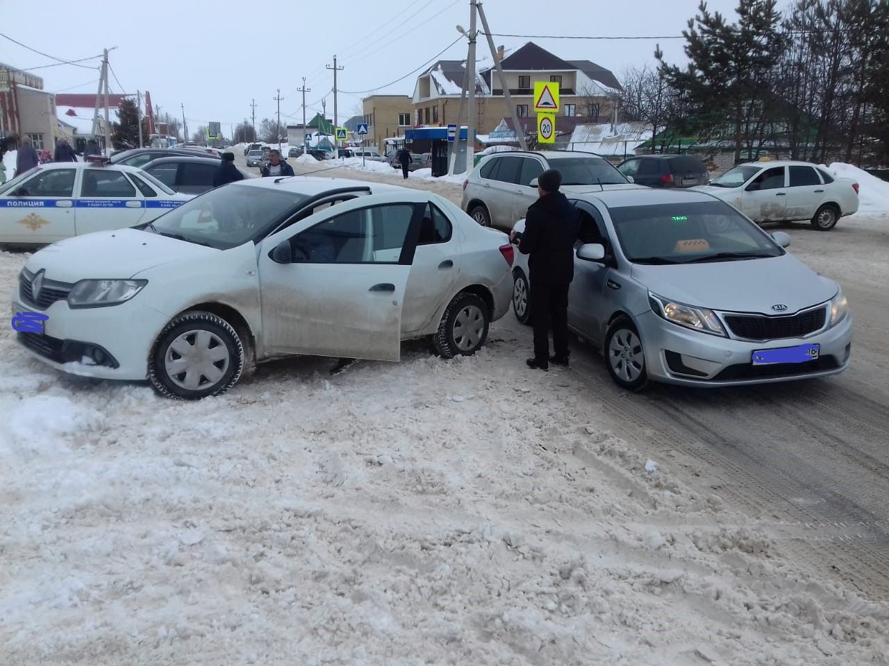 В Рыбной Слободе столкнулись два автомобиля