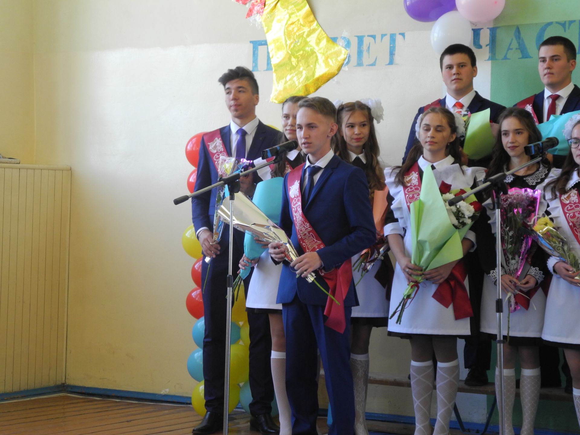 Выпускники  Кутлу-Букашской школы 2019 года  прославили школу своими достижениями
