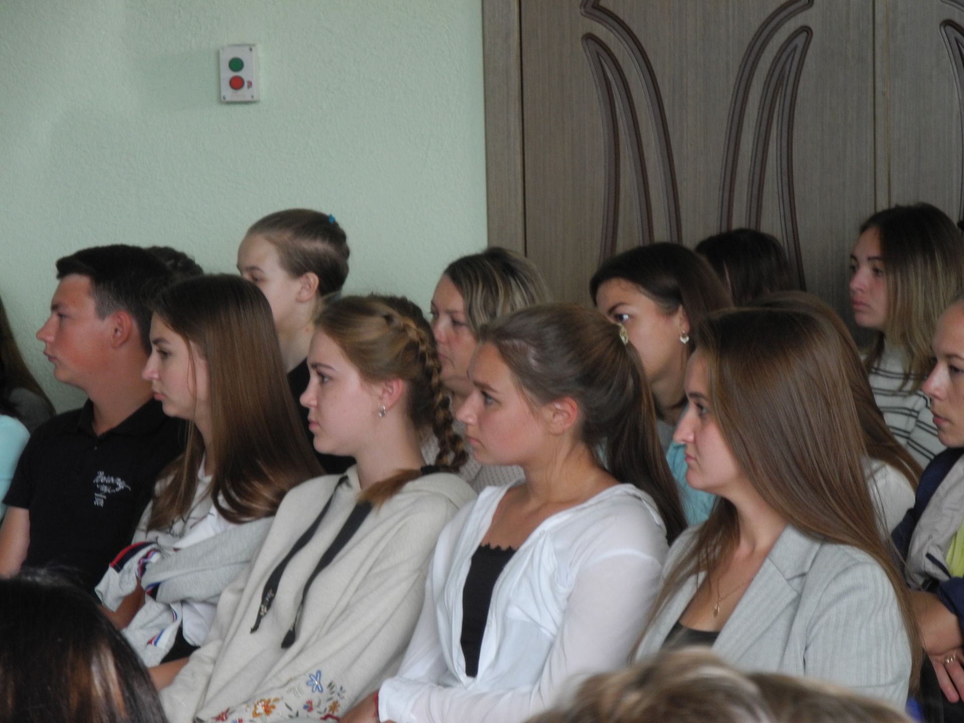 Министр по делам молодежи Дамир Фаттахов встретился с молодежью Рыбно-Слободского района