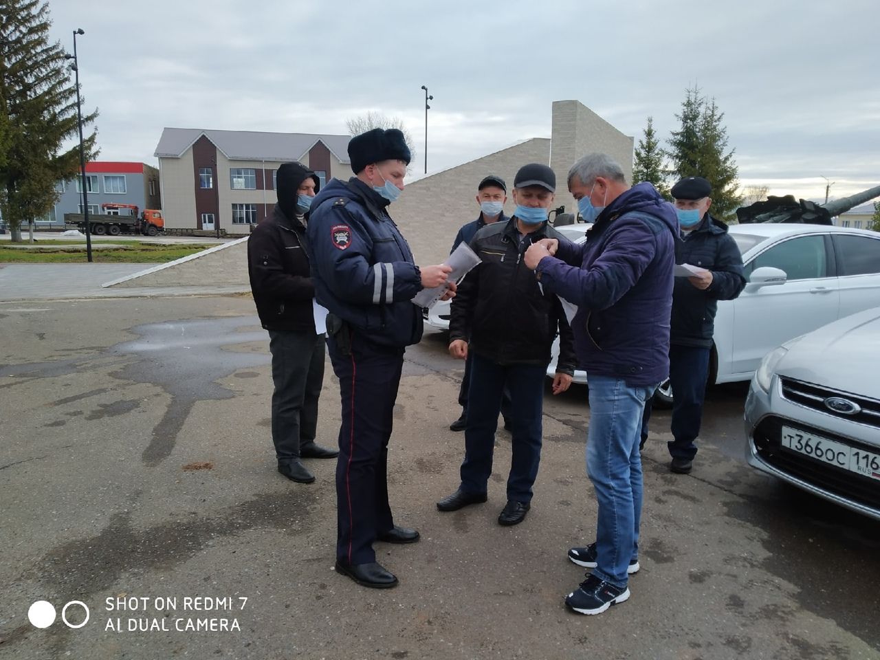 Инспекторы ОГИБДД Рыбно-Слободского района проверили служебные автомобили госслужащих