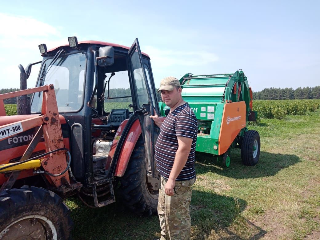 В Анатышском сельском поселении успешно работает крестьянско-фермерское хозяйство «Володин»