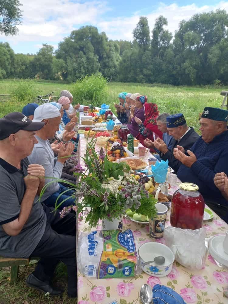 Ниһаять очрашу теләге тормышка ашты