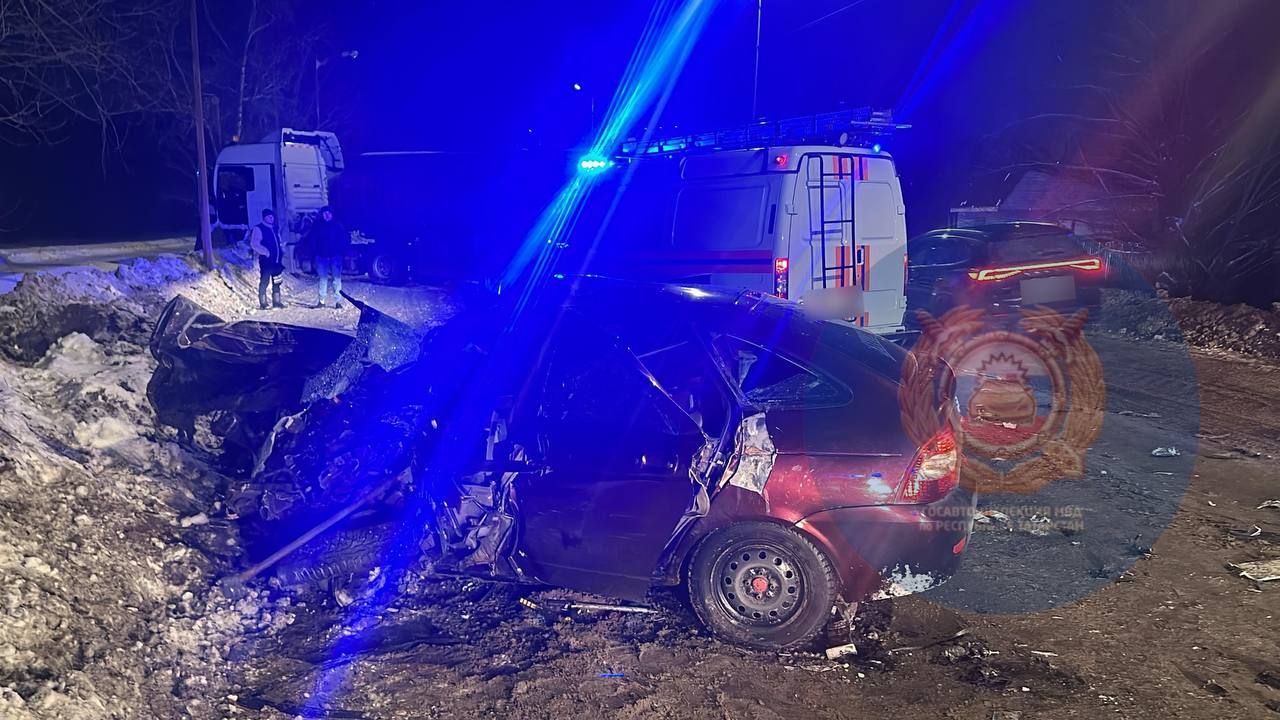 В Татарстане молодой водитель погиб в ДТП с автоцистерной