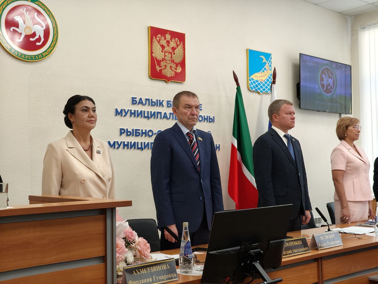 Первое заседание Совета: важные решения и назначения в районе