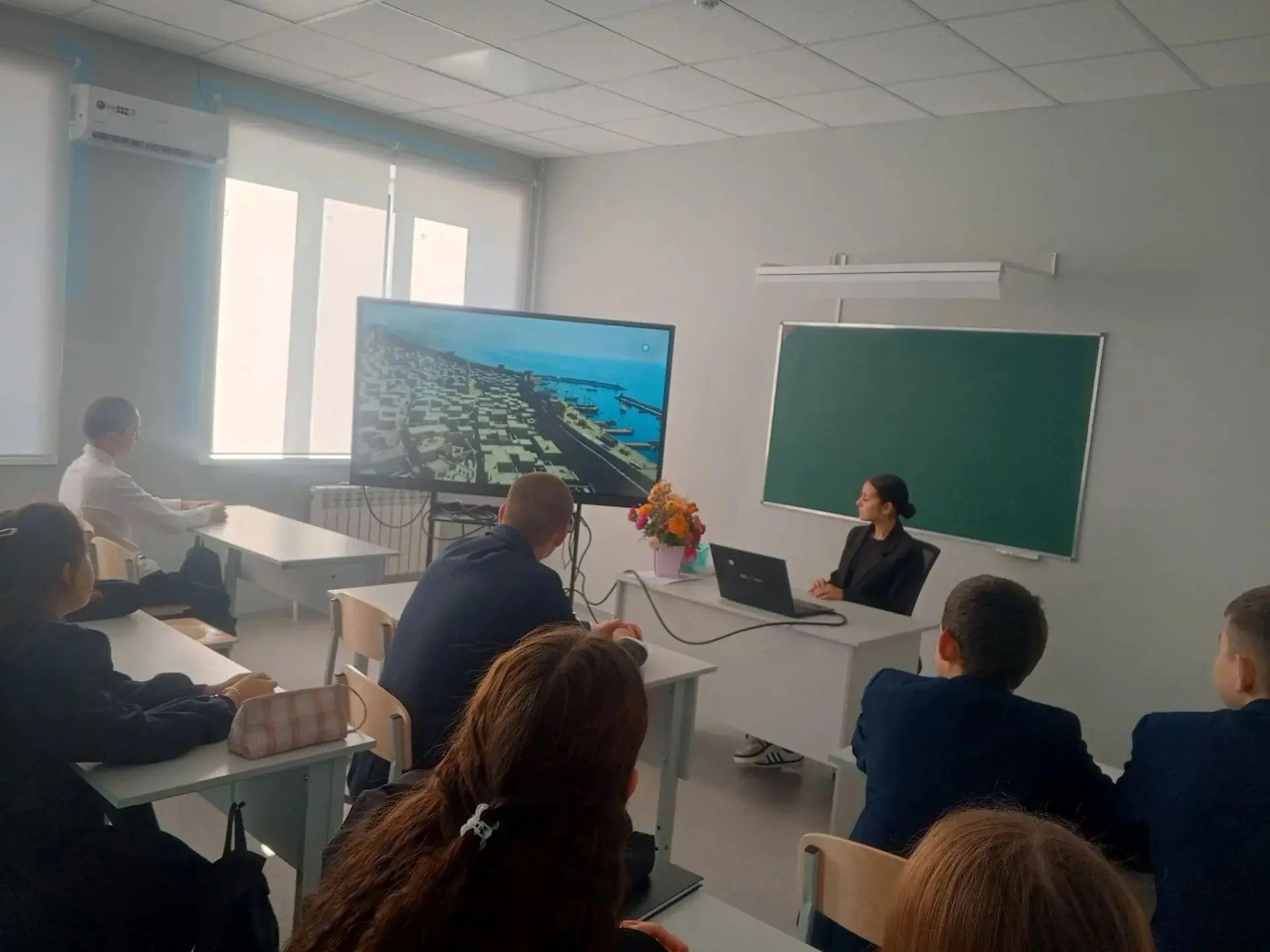 День самоуправления в Кутлу-Букашской школе ко Дню учителя