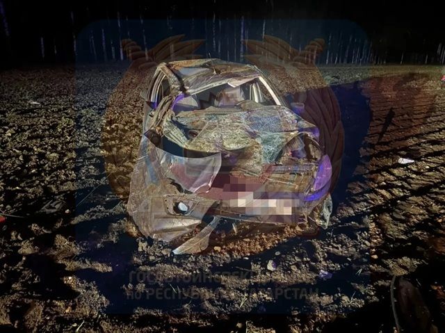 В Татарстане 28-летний водитель погиб после съезда машины в кювет