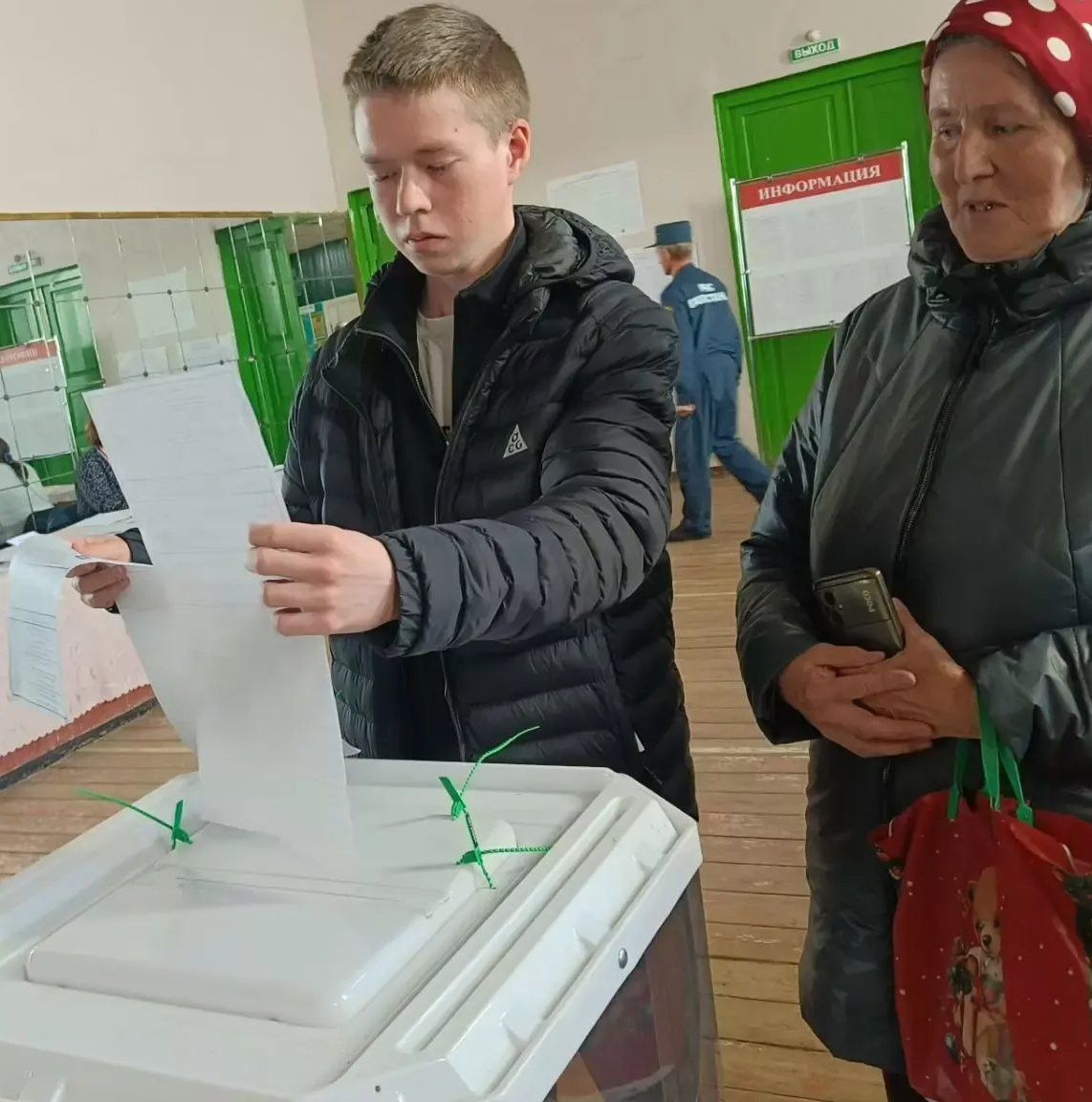 Котлы Бөкәш авылы яшьләре сайлауларга бик теләп катнаша