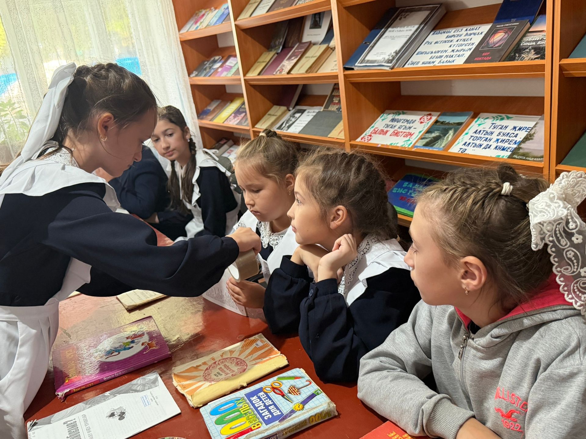 Акция «Книги просят помощи» прошла в сельской библиотеке