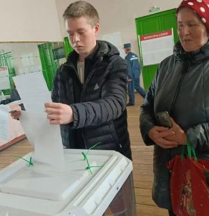 Котлы Бөкәш авылы яшьләре сайлауларга бик теләп катнаша