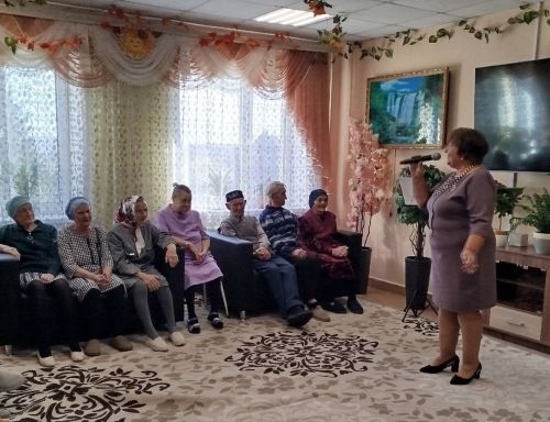 Тёплый концерт для пожилых в Корноуховском доме-интернате
