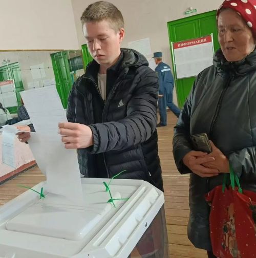 Котлы Бөкәш авылы яшьләре сайлауларга бик теләп катнаша