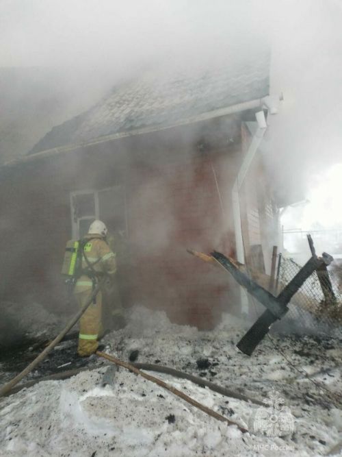 В Татарстане на пожаре погибла пожилая женщина
