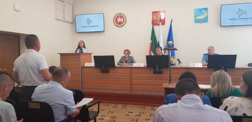 Руководство Рыбно-Слободского района обсудили проблемы несовершеннолетних