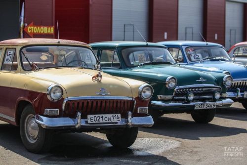 В Казани выставлен на продажу редкий ГАЗ М-20 «Победа» 1955 года