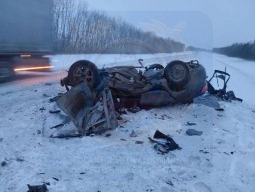 В Татарстане  24-летний водитель «Лады» погиб в столкновении с грузовиком