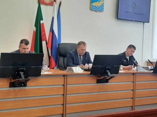 Какая работа ведется в Рыбно-Слободском районе по обеспечению безопасности дорожного движения?