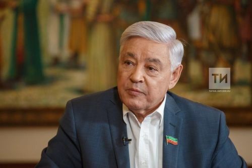 Председателя Государственного Совета Республики Татарстан Ф.Х.Мухаметшина поздравил с Праздником Весны и Труда