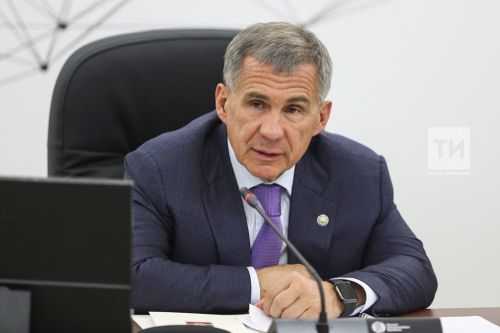Рустам Минниханов вручил Орден Мужества семьям героев СВО