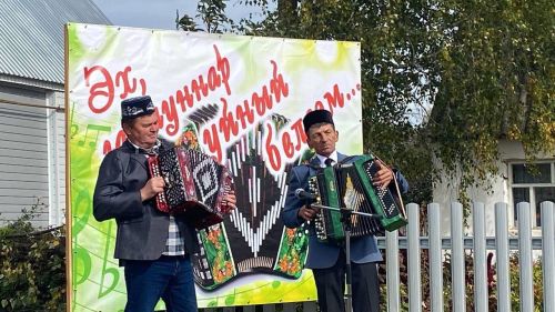 Балык Бистәсендә өченче тапкыр «Эх, гармуннар уйный белсәм...» районкүләм фестивале узды.