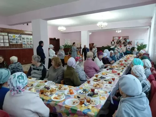 В Доме культуры Масловки отметили Декаду пожилых людей