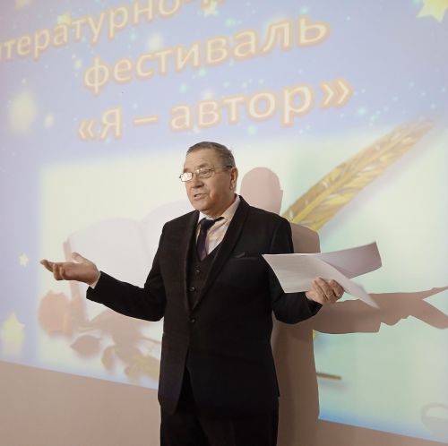 Участники клуба «Родник творчества» на поэтическом фестивале