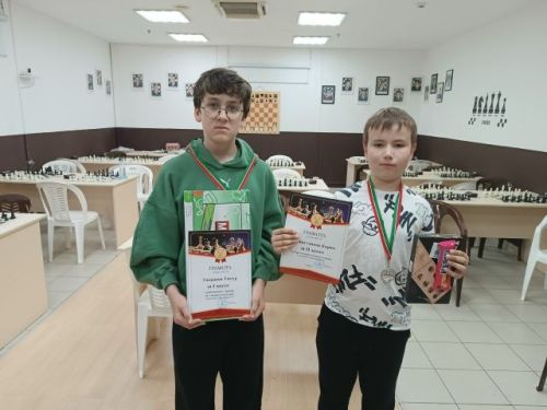 Тимур Токранов и Карим Хайрутдинов победили в шахматных соревнованиях