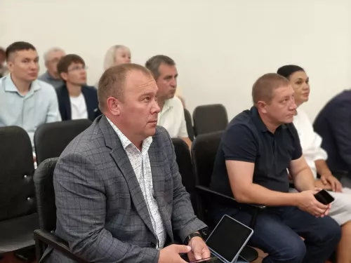Обсуждение оперативной обстановки на расширенном совещании