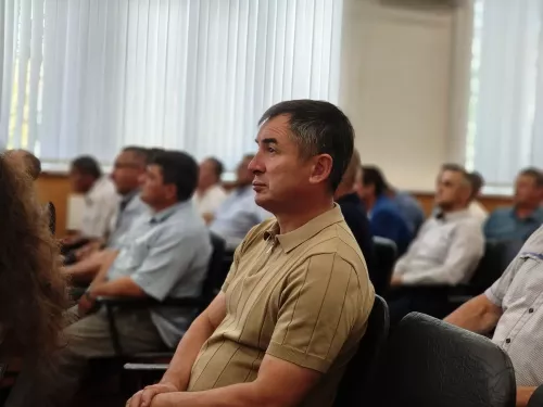 Обсуждение оперативной обстановки на расширенном совещании