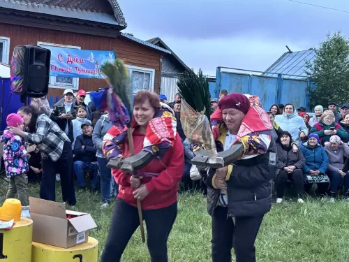 В селе Уреево-Челны состоялось праздничное мероприятие, посвящённое Троице