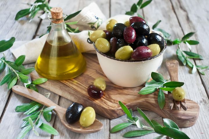 Желательно регулярно есть оливки и медики объяснили почему