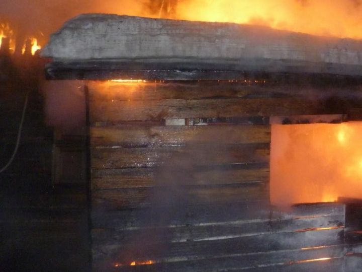 В Рыбно - Слободском районе сгорела баня