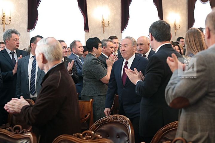 В Казани Назарбаев предложил организовать форум молодых лидеров Казахстана и России