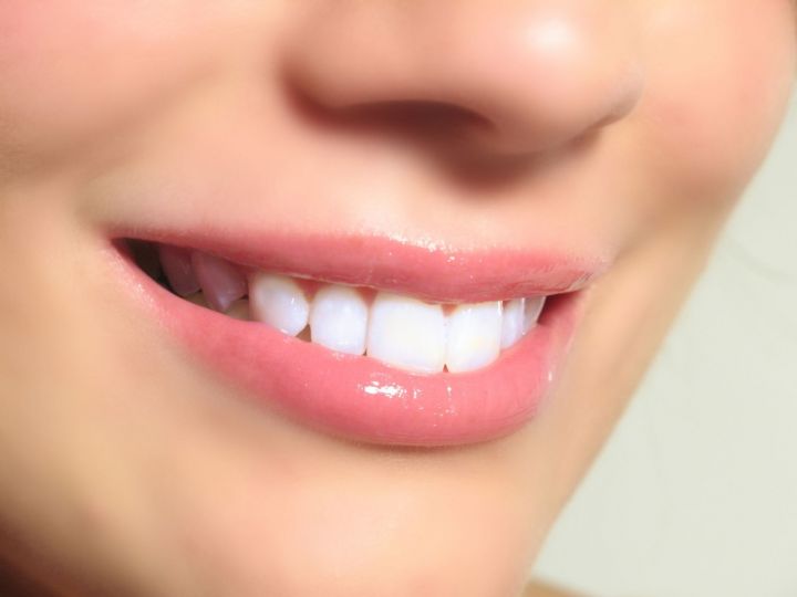 Ученые придумали способ восстанавливать зубную эмаль