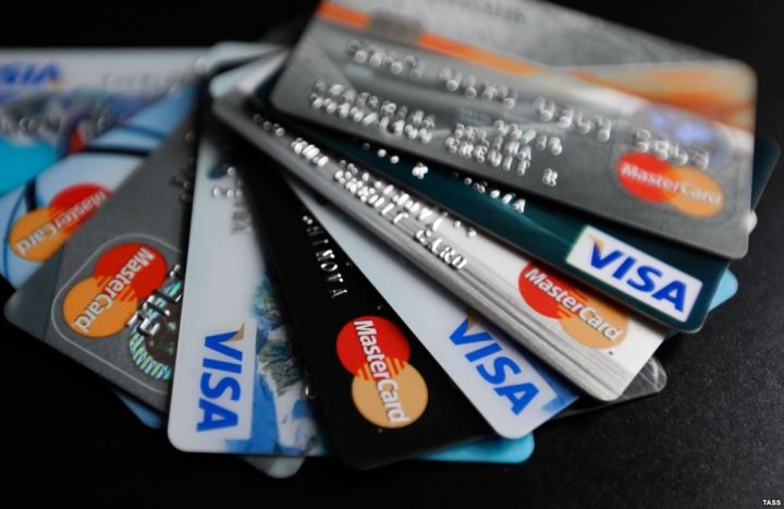 Могут ли размагнититься банковские карты, если держать их рядом в кошельке?