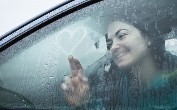Как избавиться от запотевших стекол в автомобиле