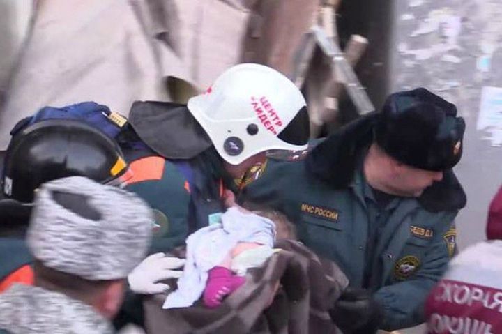 Отец спасенного в Магнитогорске младенца: «Не мог спать! Я под теплым одеялом, а он там под завалами на морозе»