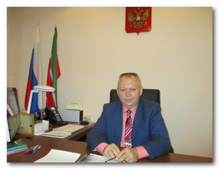 Председатель Рыбно-Слободского районного суда РТ Марс Наильевич Миндубаев проводит "Прямую связь"