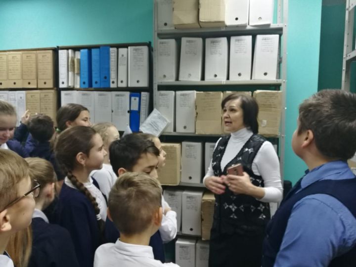 Архивный отдел  исполнительного комитета Рыбно Слободского района  посетили учащиеся