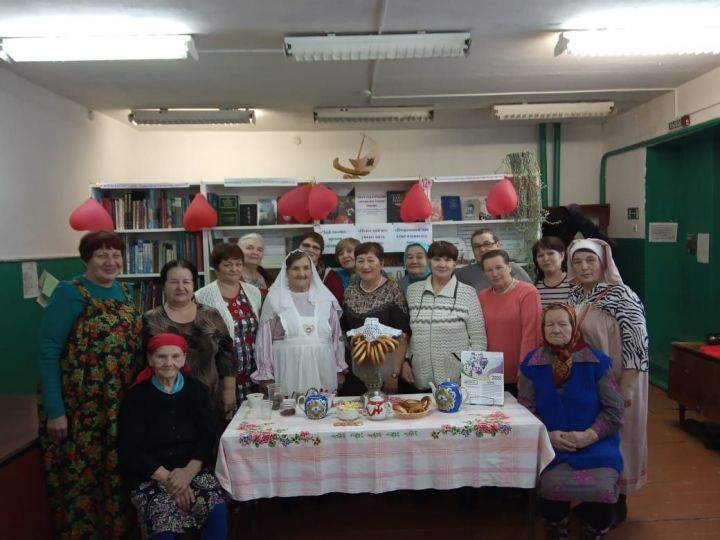 В Шумковской сельской библиотеке прошла &nbsp;музыкальная программа «В гостях у чая»