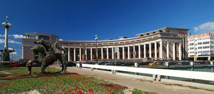 Татар бүлеге юнәлешенә укырга керүчеләргә ай саен 15 мең стипендия түләнәчәк