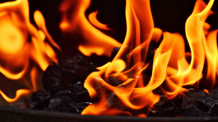 На пожаре, который произошел в Бугульме сегодня ночью, погибли двое детей