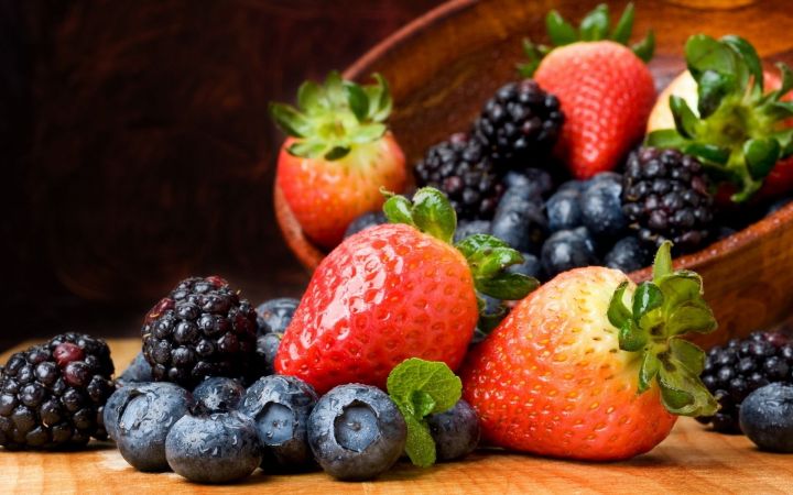 Диетолог рассказала, сколько ягод в день можно съесть