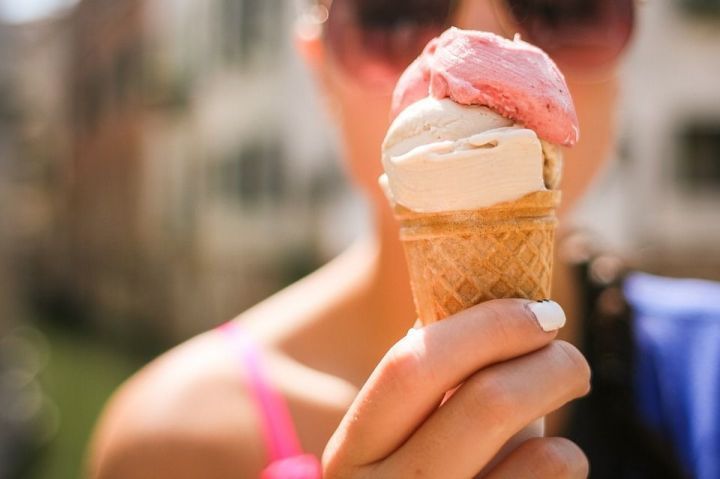 Японские ученые: мороженое на завтрак полезно для мозга