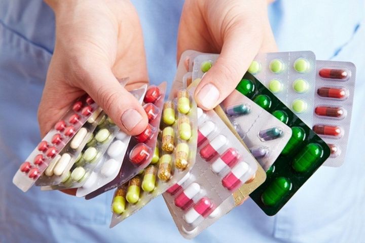 Фармацевтов обяжут сообщать покупателям о наличии дешевых аналогов лекарств