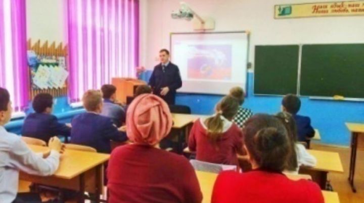 В Шумбутской школе прошла беседа  «Мы против экстремизма»