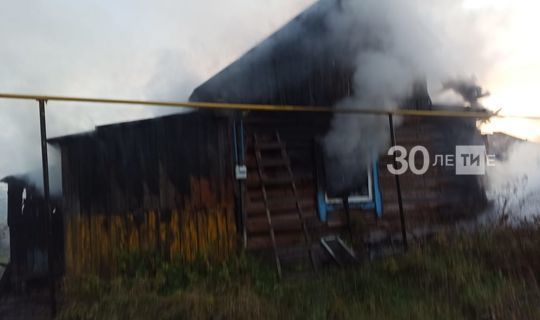 Пожар стал причиной гибели женщины и ребёнка в Рыбно-Слободском районе