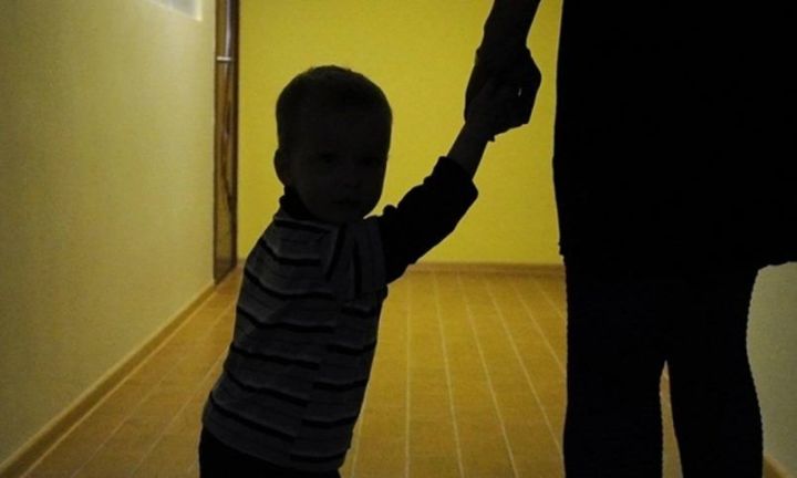 В России могут разрешить изымать детей из семьи по решению суда в течение суток