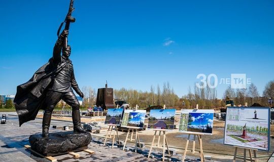 Бронзовый монумент Советскому солдату установили в Казани в честь 75-летия Победы
